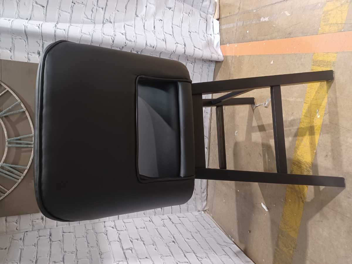 Tallenger Bar Height Stool - Gallery Image 2